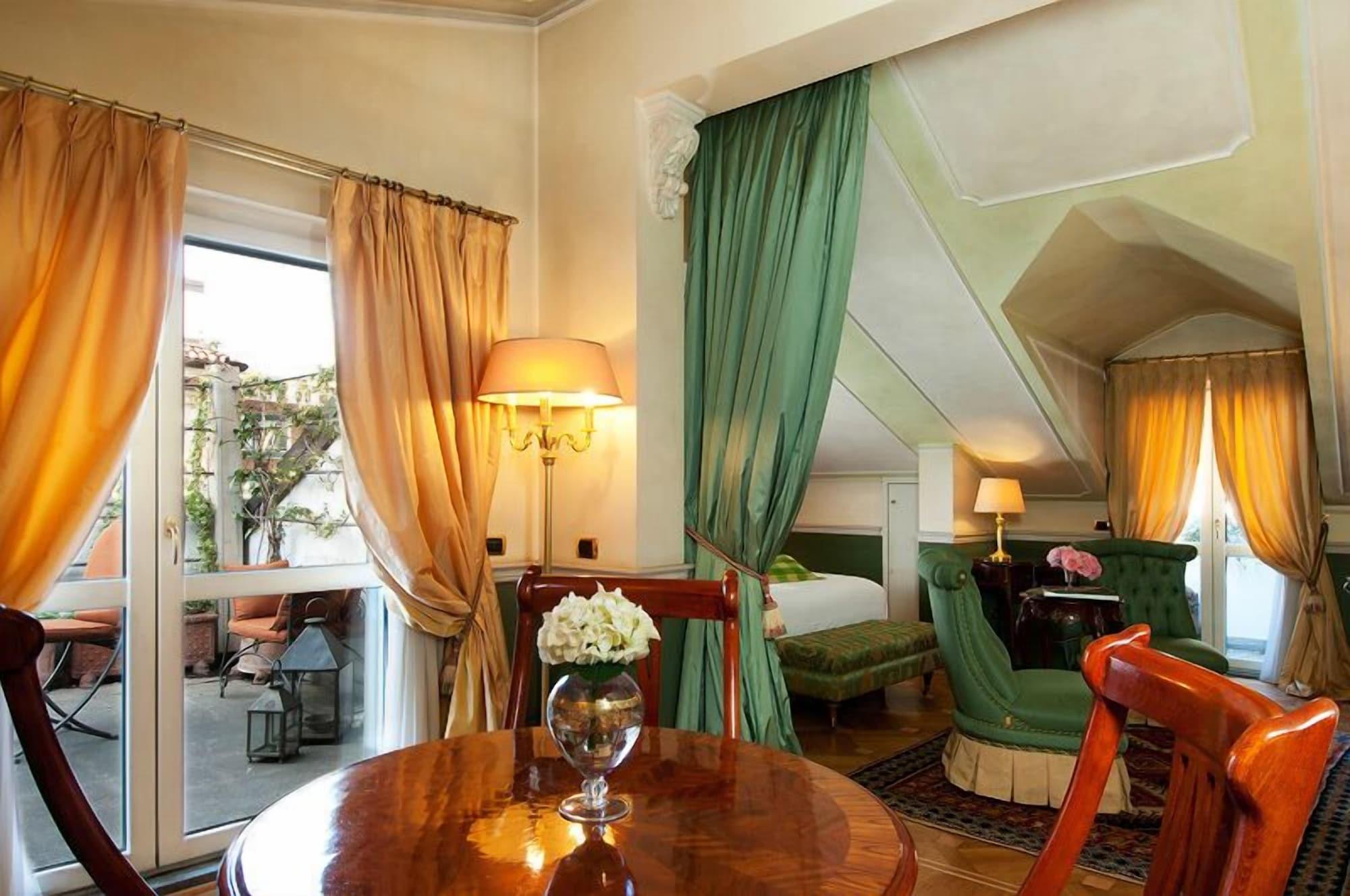 Petit Palais Hotel De Charme Milaan Kamer foto