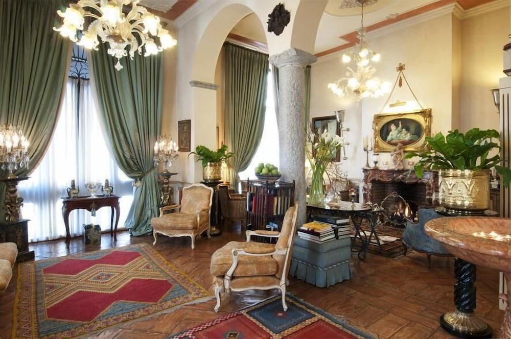 Petit Palais Hotel De Charme Milaan Buitenkant foto