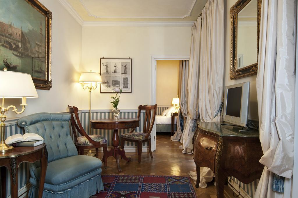 Petit Palais Hotel De Charme Milaan Kamer foto