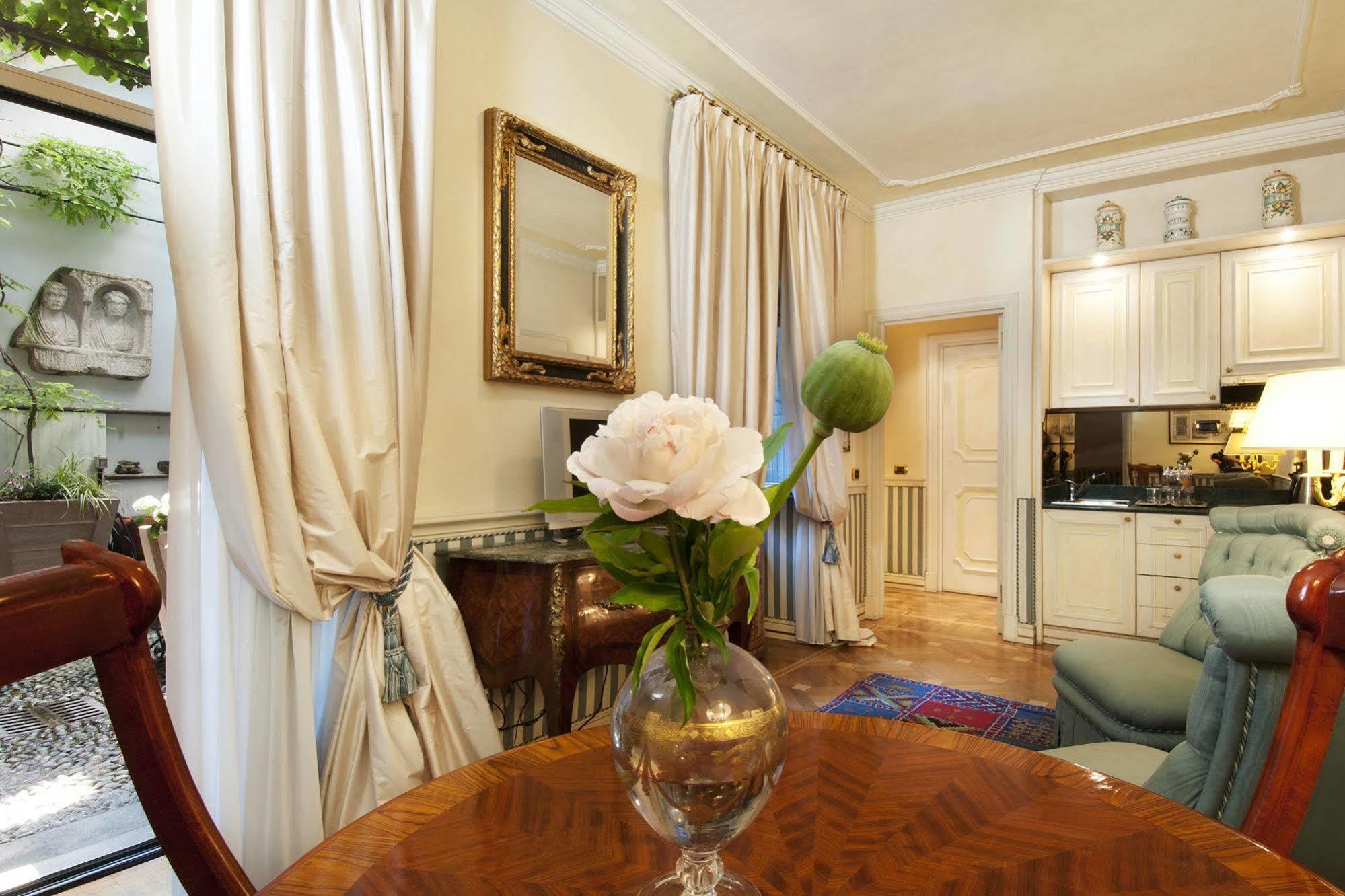 Petit Palais Hotel De Charme Milaan Kamer foto